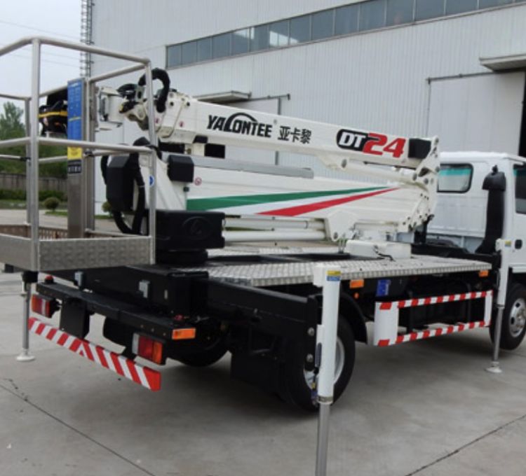 成都地鐵 - CELA DT24