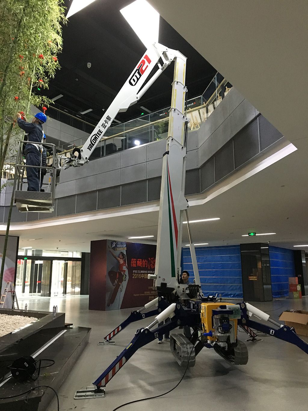 auto_1061.jpg auto_1061.jpg