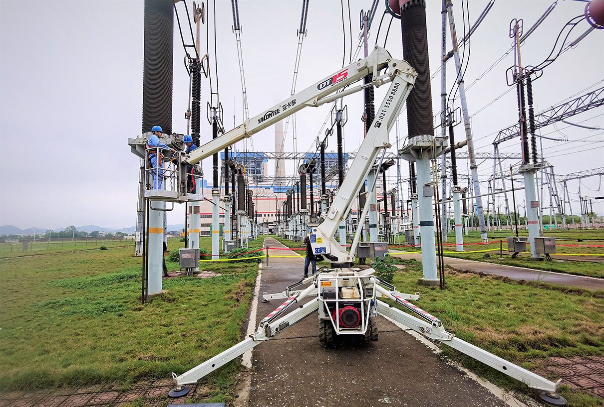 曲臂式蜘蛛機(jī)